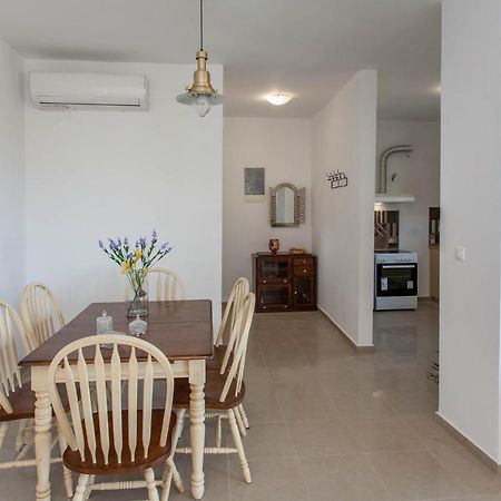 Hillside Seaview Apartment Stalos Luaran gambar