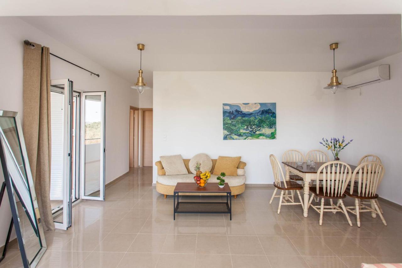 Hillside Seaview Apartment Stalos Luaran gambar
