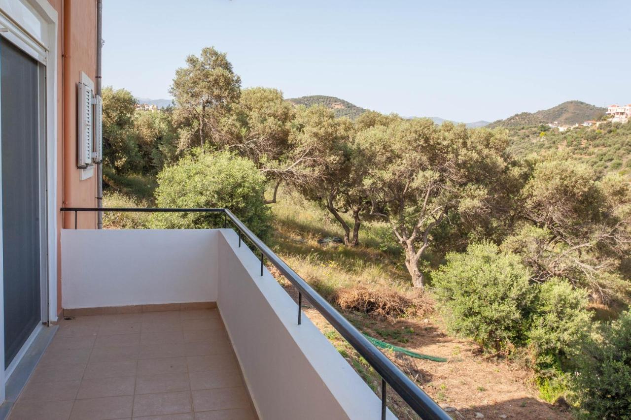 Hillside Seaview Apartment Stalos Luaran gambar