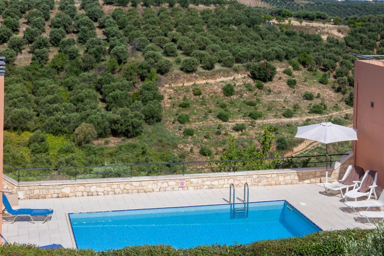 Hillside Seaview Apartment Stalos Luaran gambar